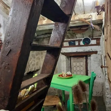 Oda ve Kahvaltı La Stella Civita
