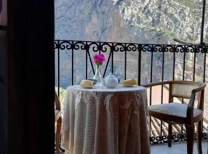 La Stella Frühstückspension Civita